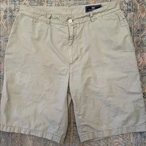 Vineyard Vines Mens shorts Size 34 Khaki Tan Color